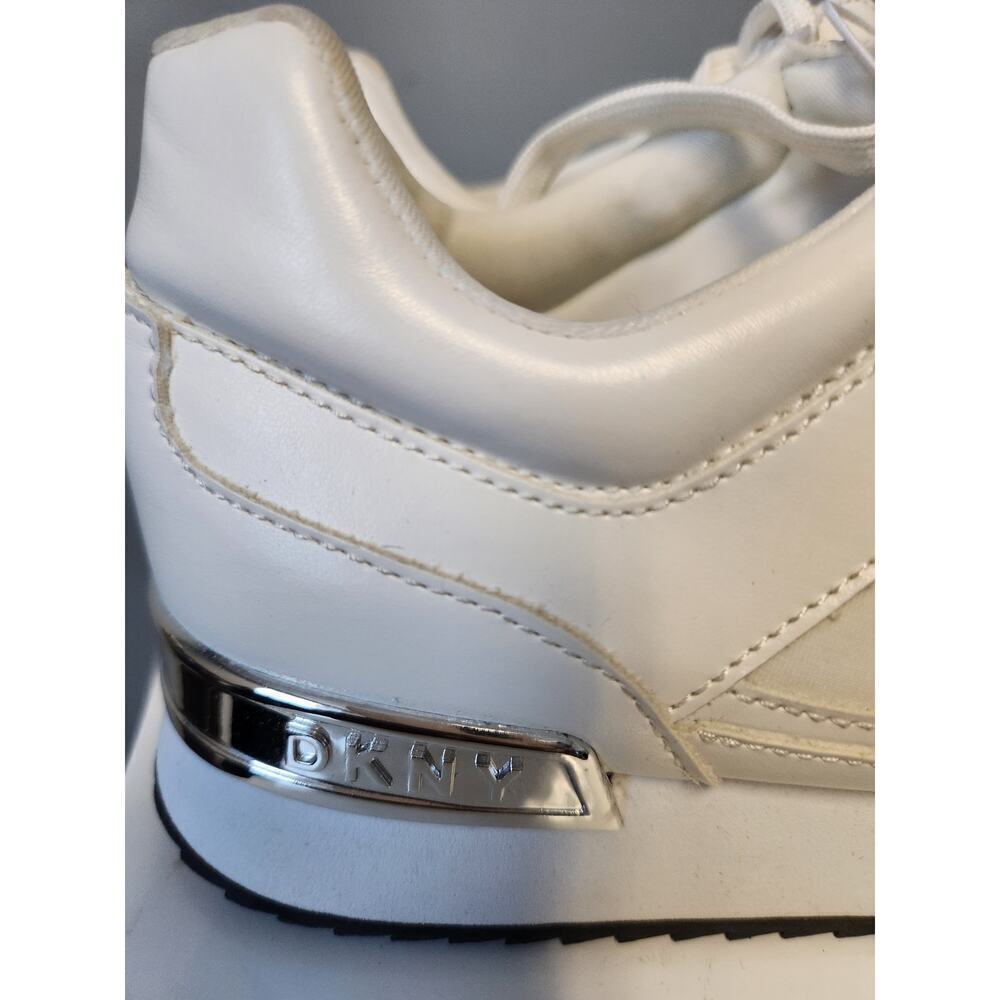 NWOT DKNY Athletic Sneakers White Size 11 - Picture 4 of 7